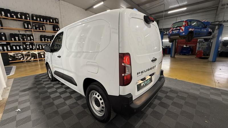 Peugeot Partner e- III Taille m 800kg 51kWh 3 places + Pompe à Chaleur
