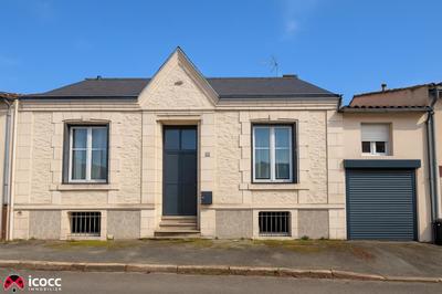 Maison en pierre - 104 m² - 6 pièces