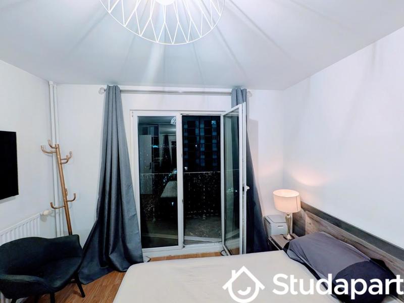 Chambre - 11 m² - 1 pièce