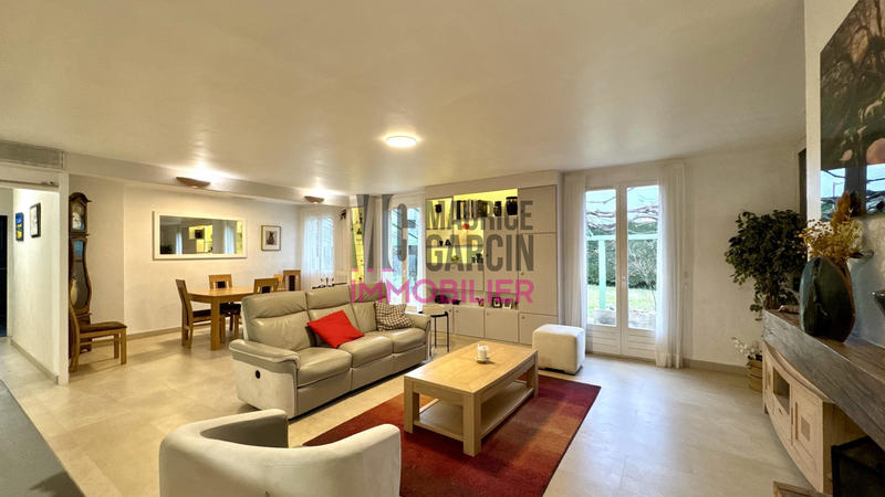 Maison - 224 m² - 5 pièces