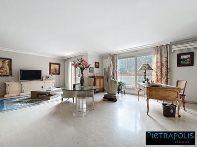 Appartement - 132 m² - 4 pièces