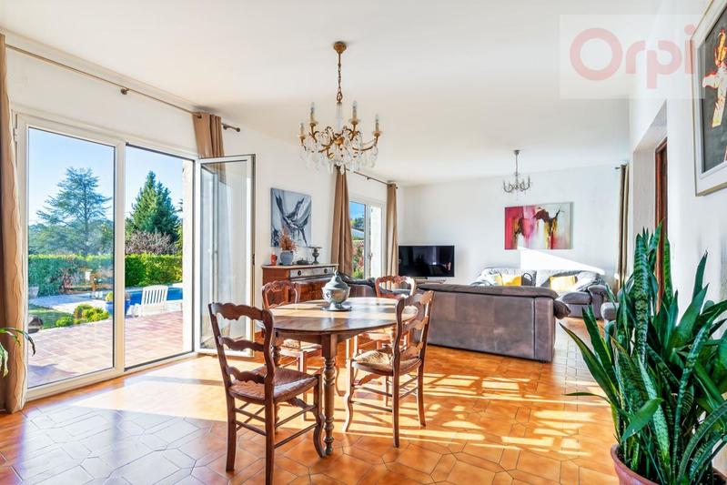 Villa - 155 m² - 6 pièces