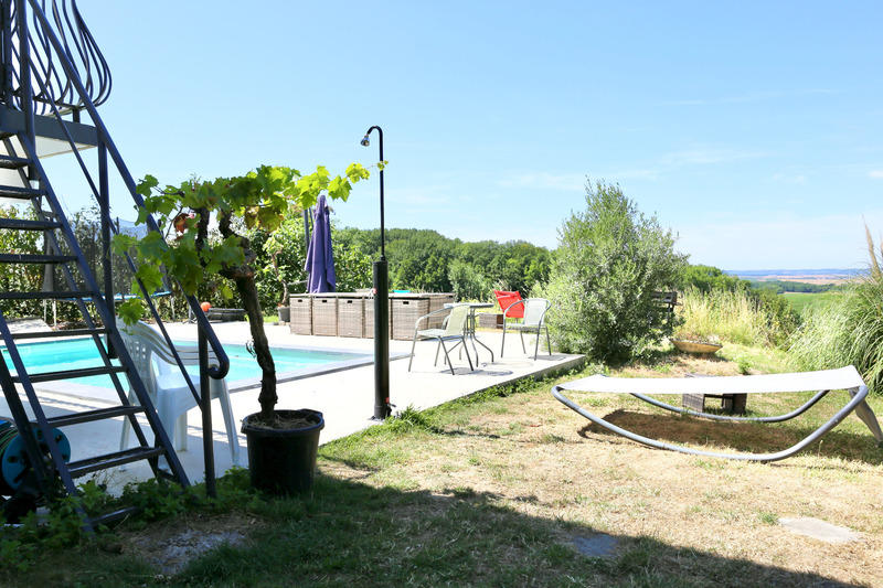 Maison - 210 m² - 7 pièces