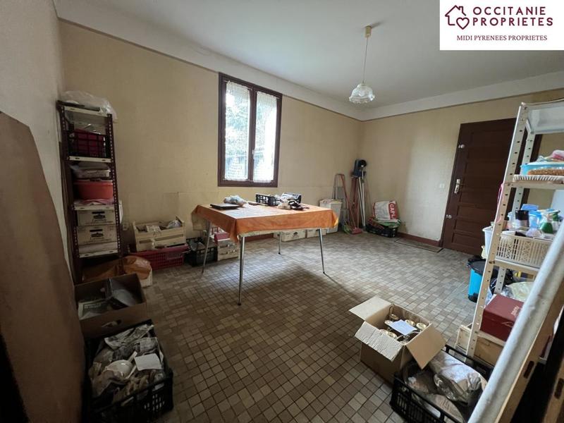 Maison - 221 m² - 8 pièces