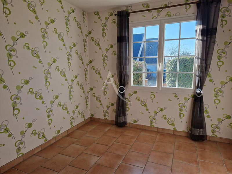 Maison - 178 m² - 8 pièces