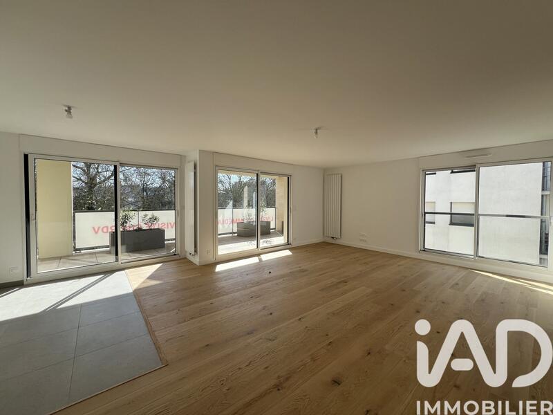 Appartement - 90 m² - 3 pièces