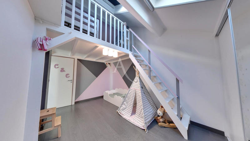 Appartement - 77 m² - 4 pièces