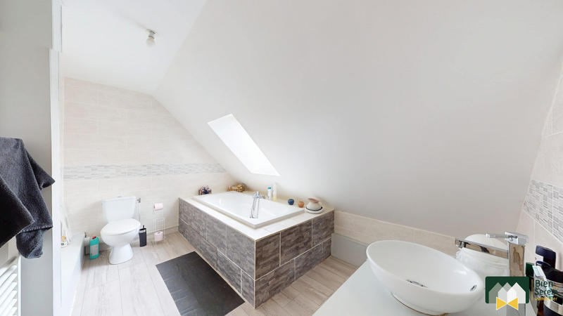 Maison - 112 m² - 5 pièces