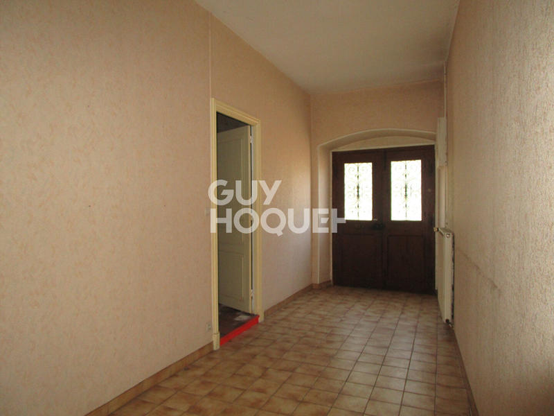 Maison - 213 m² - 6 pièces