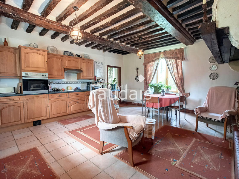 Propriété - 426 m² - 10 pièces