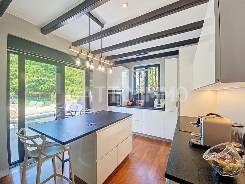 Maison - 150 m² - 5 pièces