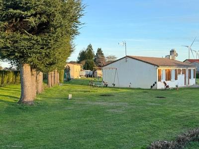 Maison de village - 89 m² - 4 pièces