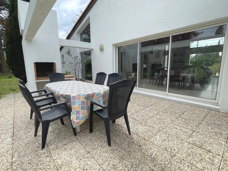 Villa - 213 m² - 6 pièces