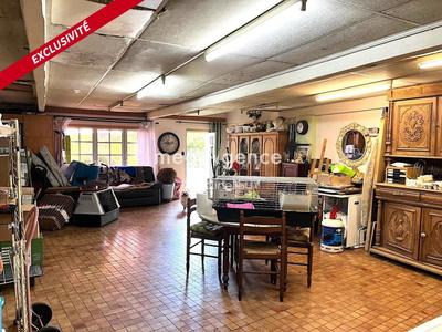 Appartement - 130 m² - 3 pièces