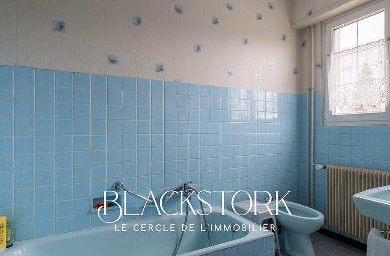 Maison - 190 m² - 7 pièces