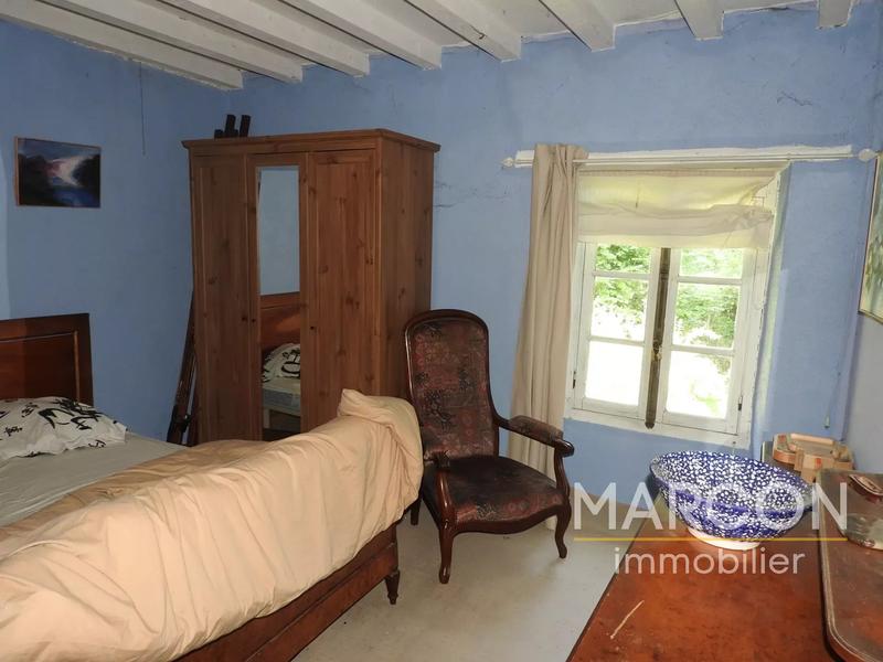 Maison de village - 513 m² - 7 pièces