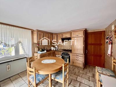 Maison - 215 m² - 12 pièces