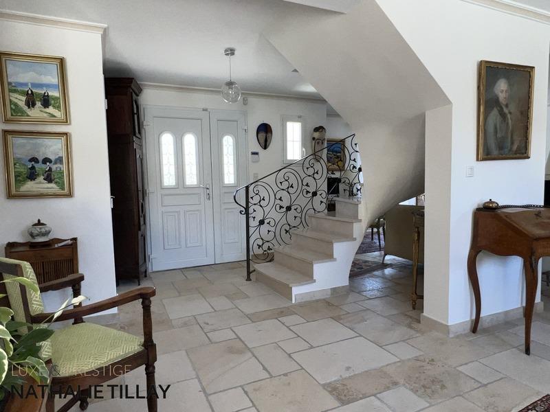 Maison - 183 m² - 6 pièces