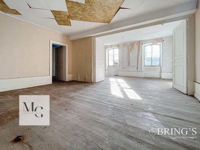 Maison ancienne - 172 m² - 7 pièces