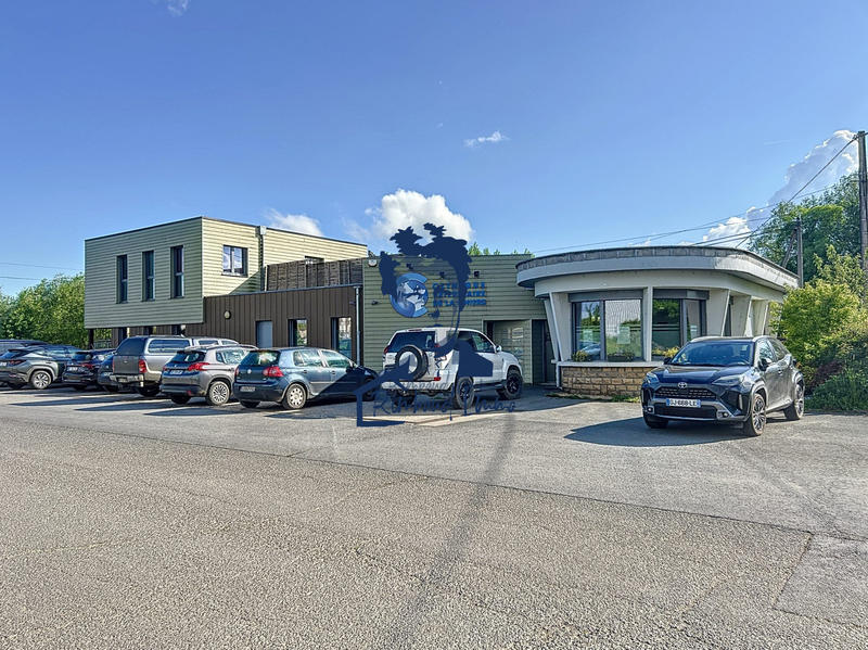 Local d'activités - 325 m²