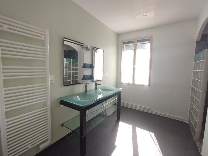 Appartement - 90 m² - 3 pièces