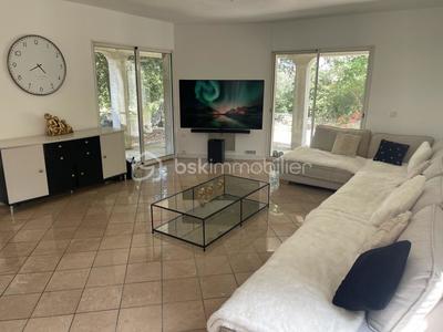 Maison - 145 m² - 5 pièces