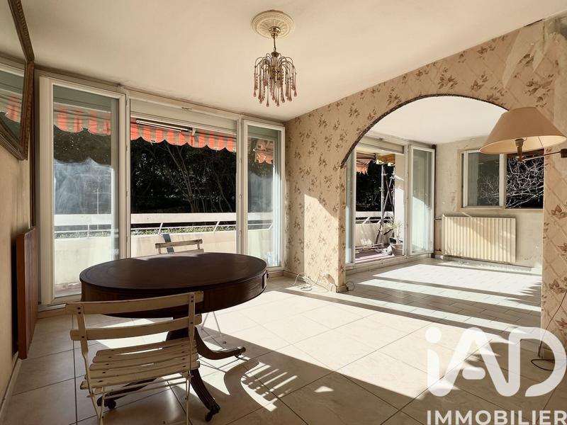 Appartement - 85 m² - 3 pièces