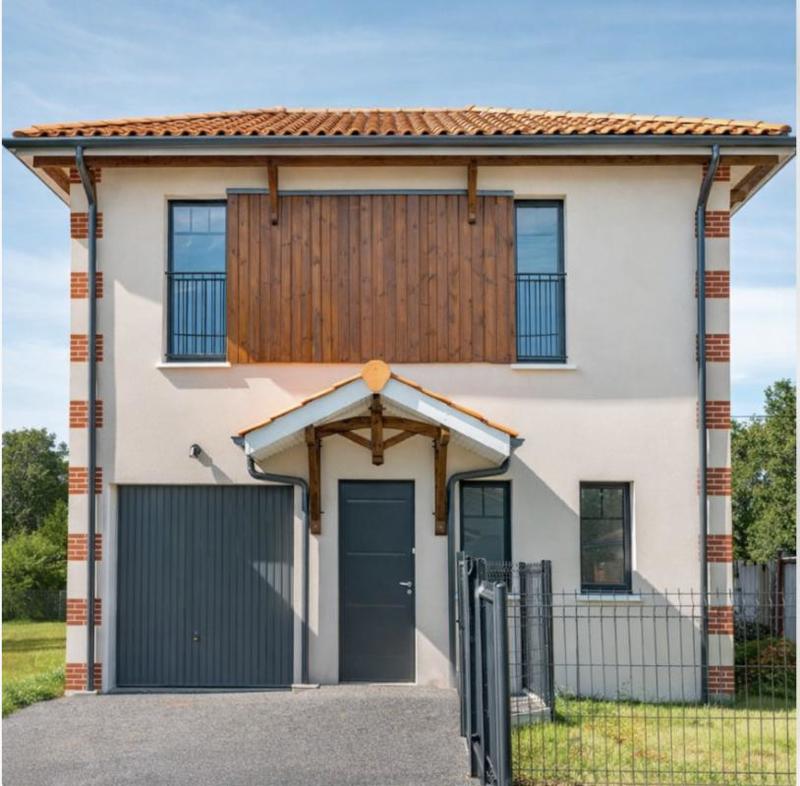 Maison - 90 m² - 4 pièces
