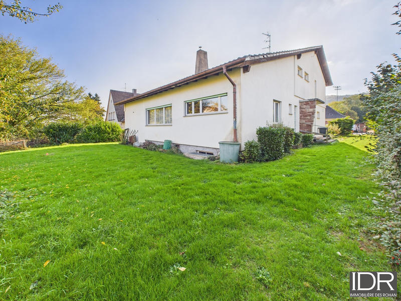 Maison - 219 m² - 7 pièces