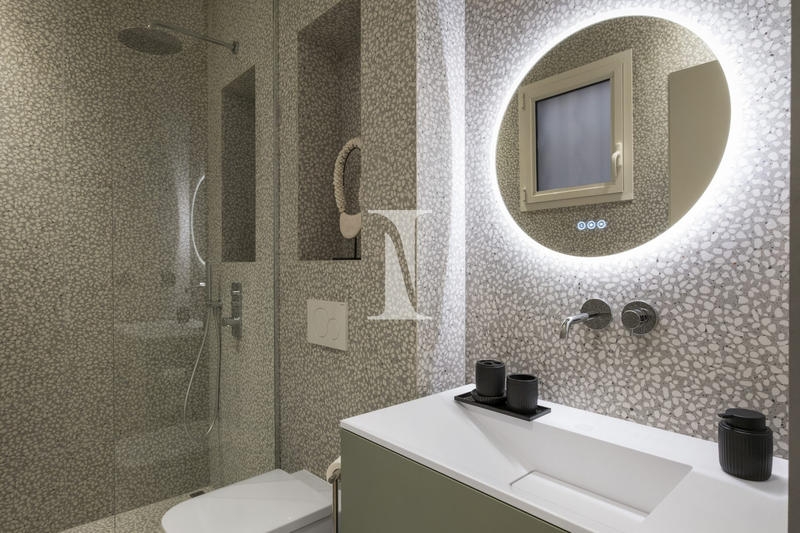 Appartement - 100 m² - 4 pièces