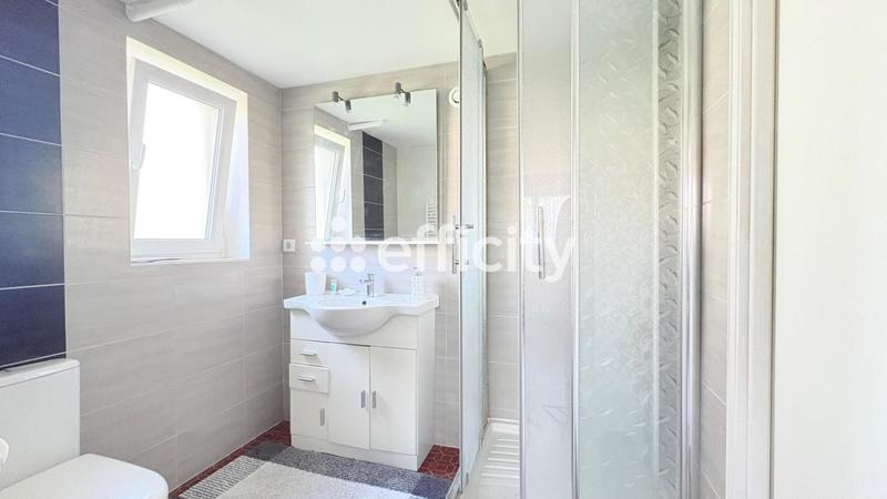 Pavillon - 136 m² - 6 pièces