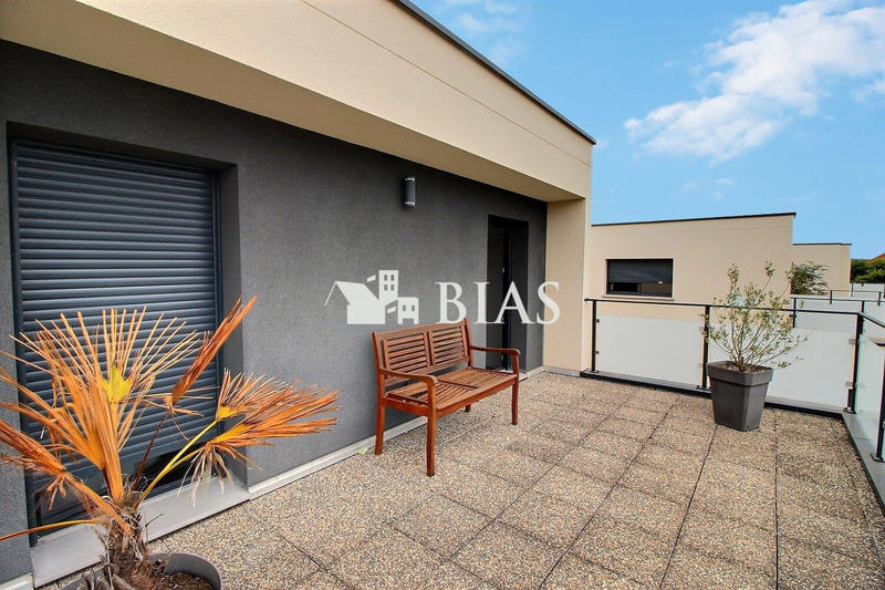 Maison contemporaine - 140 m² - 5 pièces