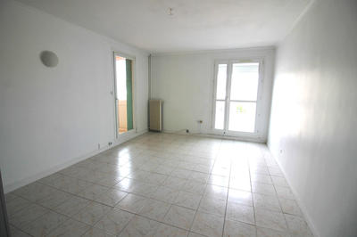 Appartement - 72 m² - 4 pièces