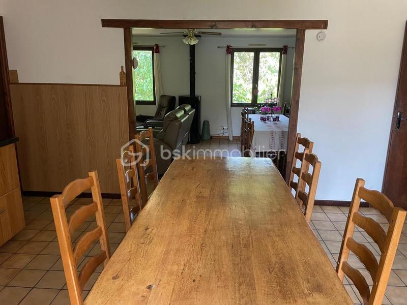 Maison - 121 m² - 6 pièces