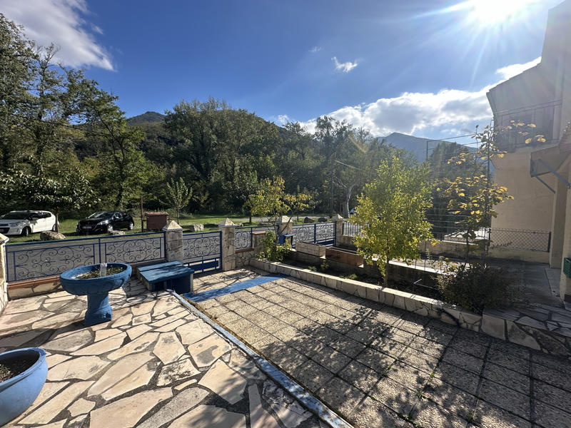 Maison - 103 m² - 6 pièces