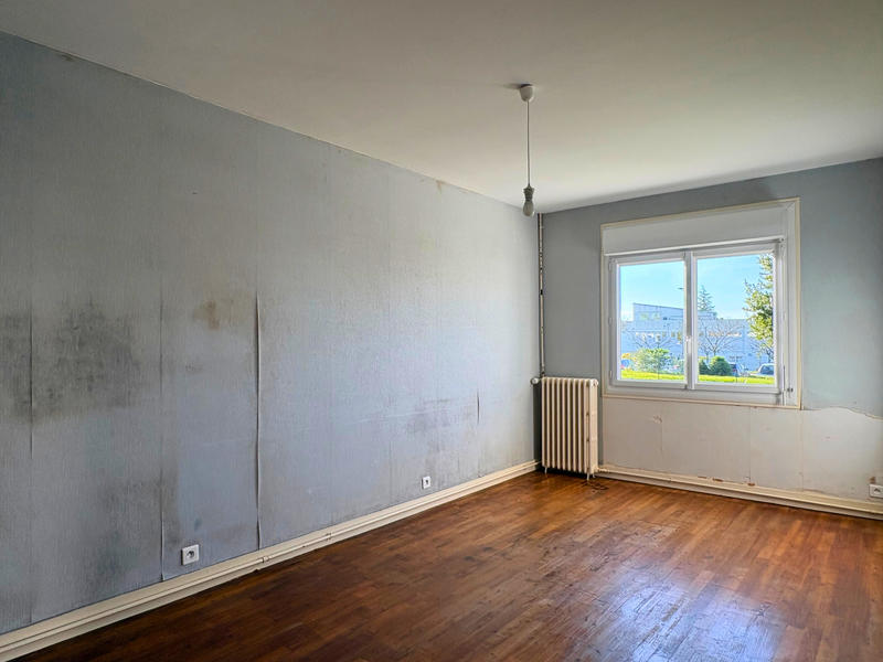 Maison - 80 m² - 5 pièces