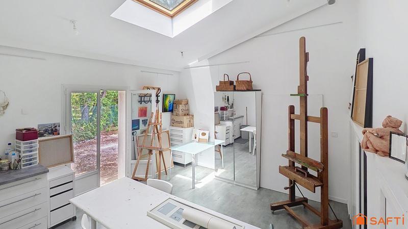 Maison - 195 m² - 8 pièces