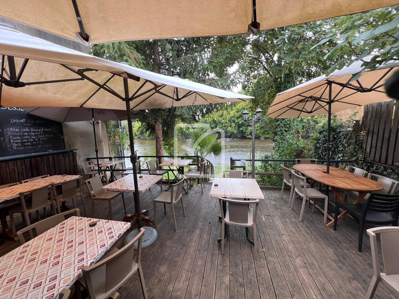 Maison - 152 m² - 8 pièces