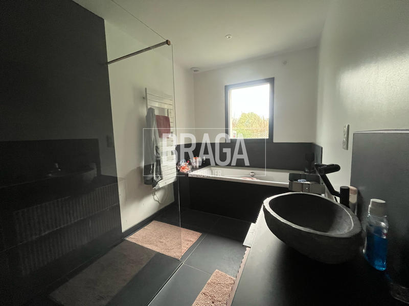 Maison - 148 m² - 5 pièces