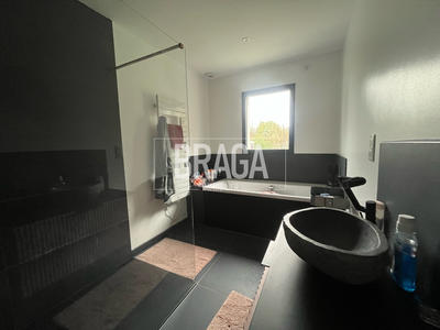 Maison - 148 m² - 5 pièces