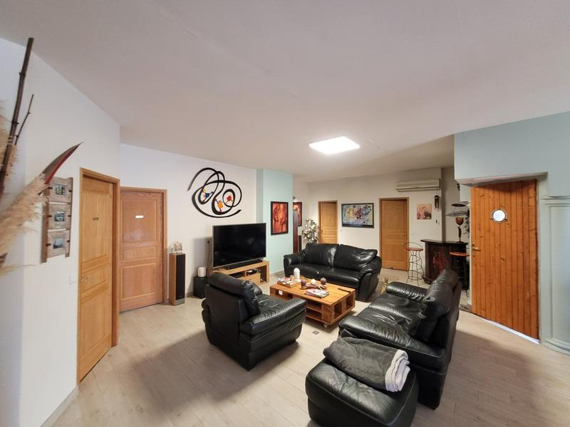 Maison - 190 m² - 7 pièces