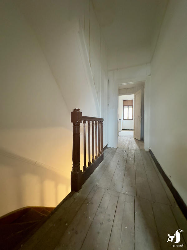 Maison - 225 m² - 8 pièces