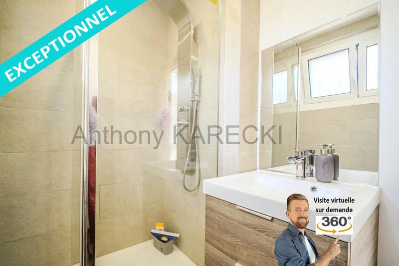 Maison - 235 m² - 7 pièces