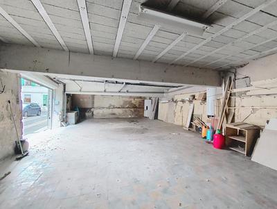 Maison - 90 m² - 3 pièces