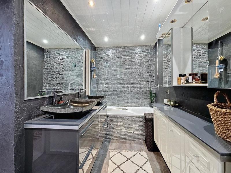 Appartement - 73 m² - 4 pièces