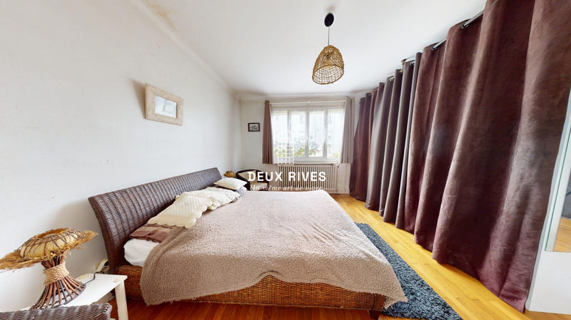 Appartement - 150 m² - 4 pièces