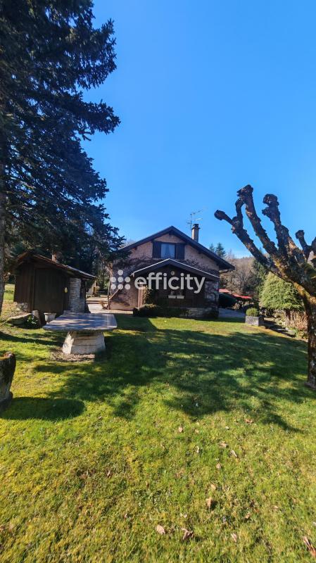 Maison traditionnelle - 162 m² - 5 pièces