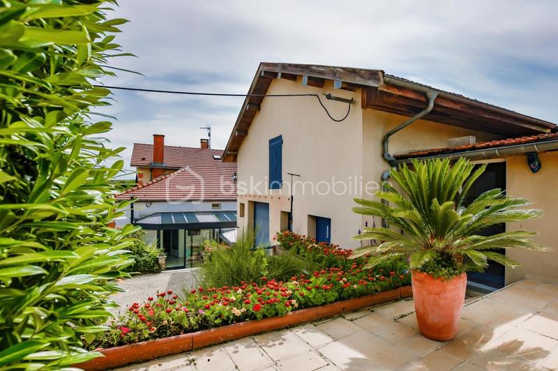 Maison de maîtres - 184 m² - 7 pièces