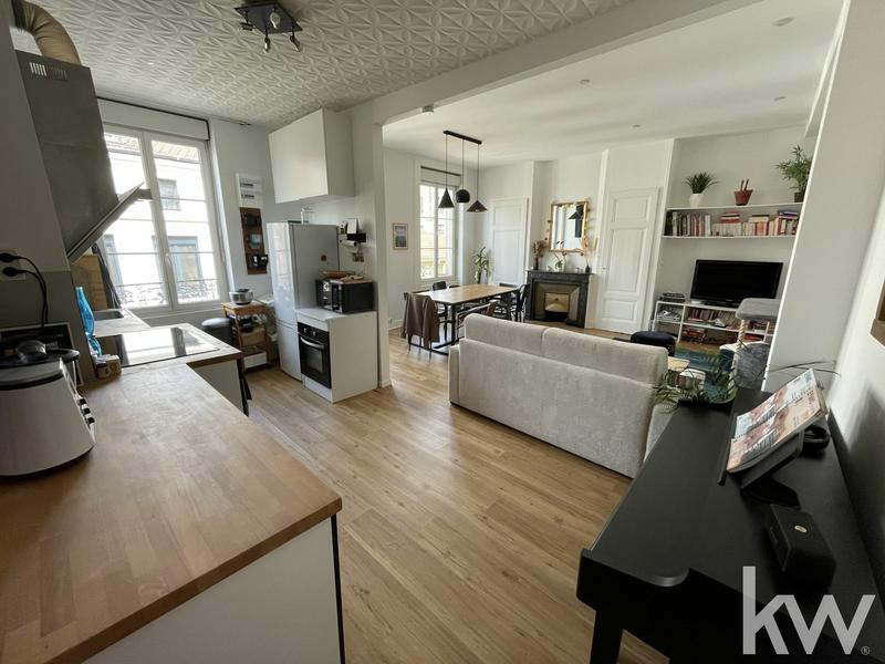 Appartement - 82 m² - 4 pièces