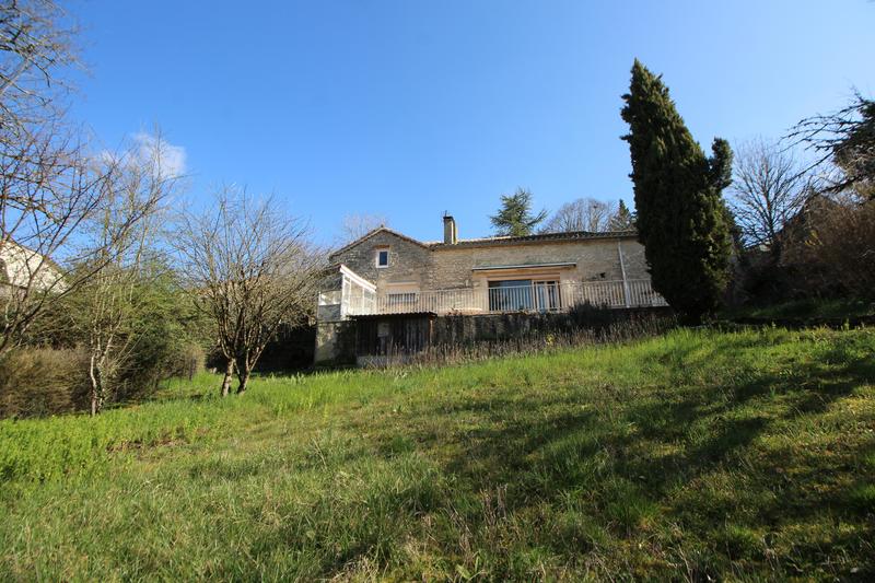 Maison en pierre - 180 m² - 8 pièces